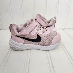 Nike Revolution 6 Toddlers Size 6C Pink/White Adjustable Sneakers DD1094-608